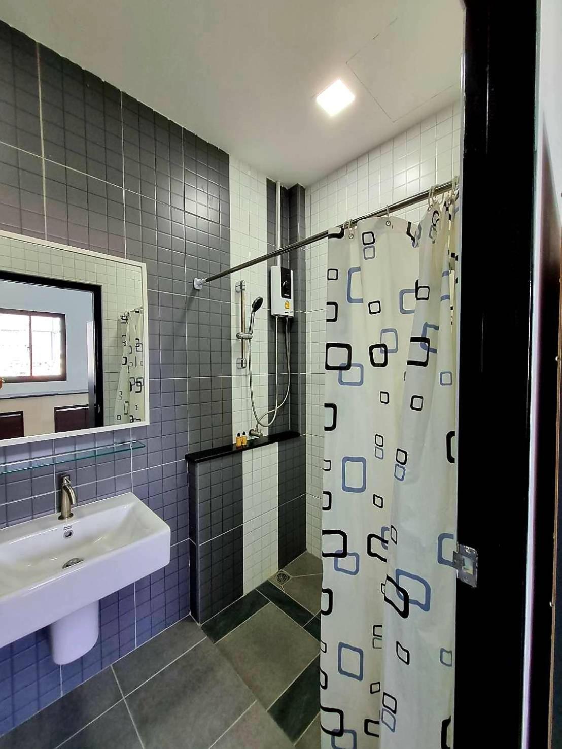 Aqua Residences อควา เรสซิเดนซ์ ห้องพักใหม่ให้เช่า ติดรถไฟฟ้าสถานีวุฒากาศ Bangkok Exterior photo