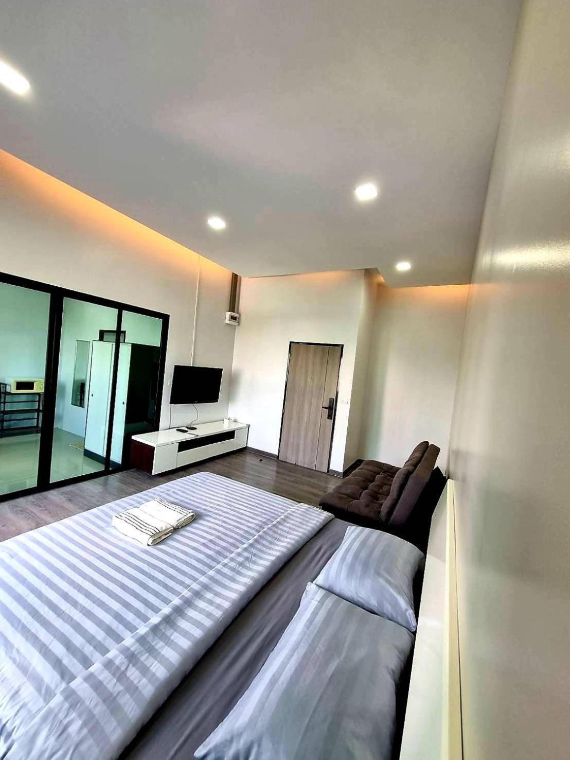 Aqua Residences อควา เรสซิเดนซ์ ห้องพักใหม่ให้เช่า ติดรถไฟฟ้าสถานีวุฒากาศ Bangkok Exterior photo